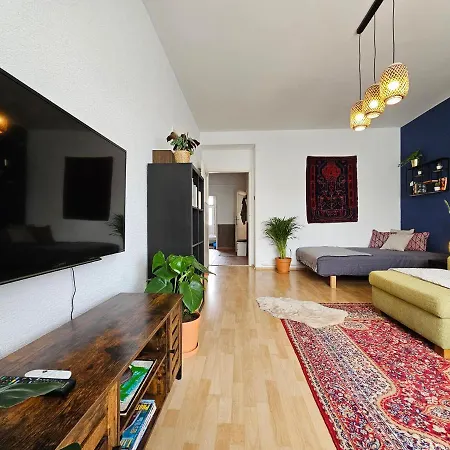 Apartment Stone Square