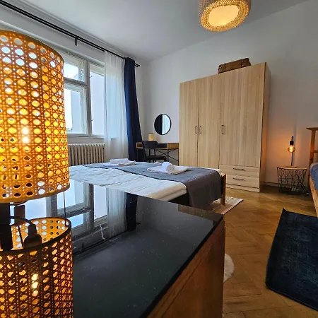 Apartmán Stone Square *