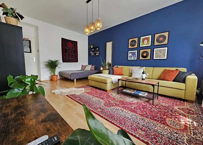 Stone Square Apartman *