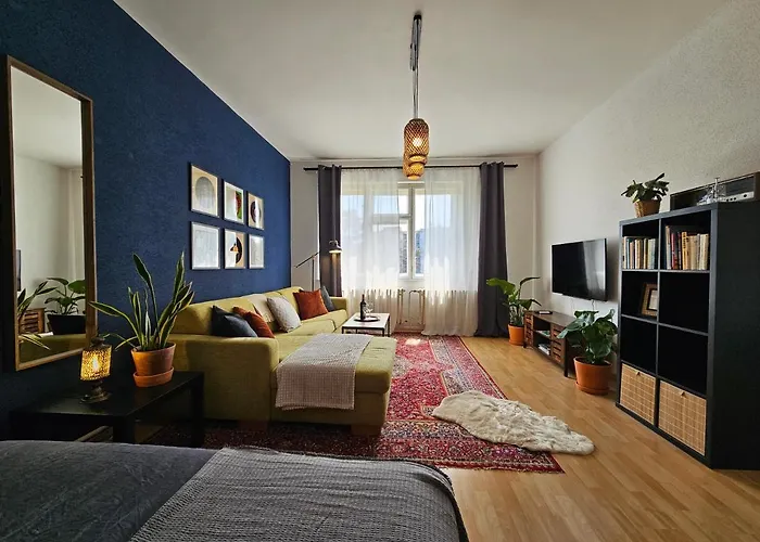 Stone Square Apartman