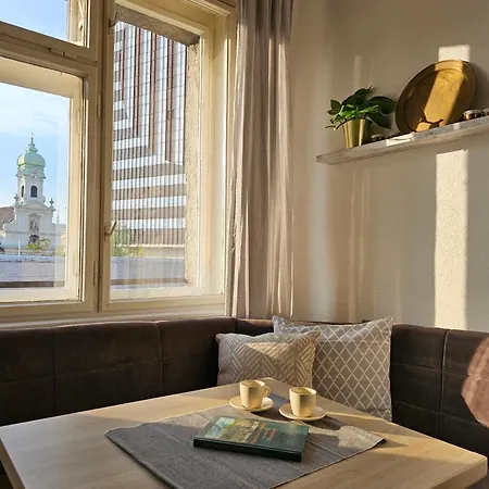 Stone Square براتسيلافا