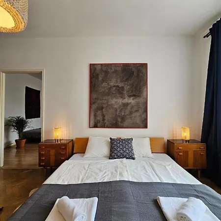 Daire Stone Square Bratislava